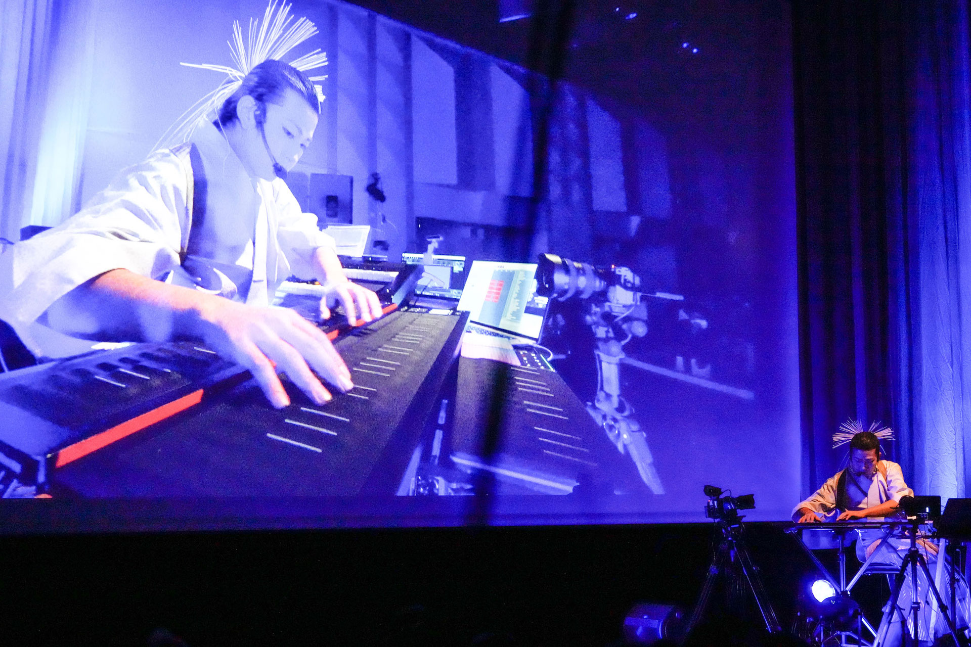 LIT Talent Awards - One Man Orchestra On The Cutting-Edge Electronic Instruments